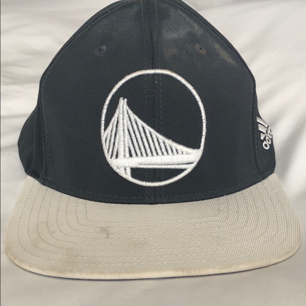 Warriors Adidas hat - snap back